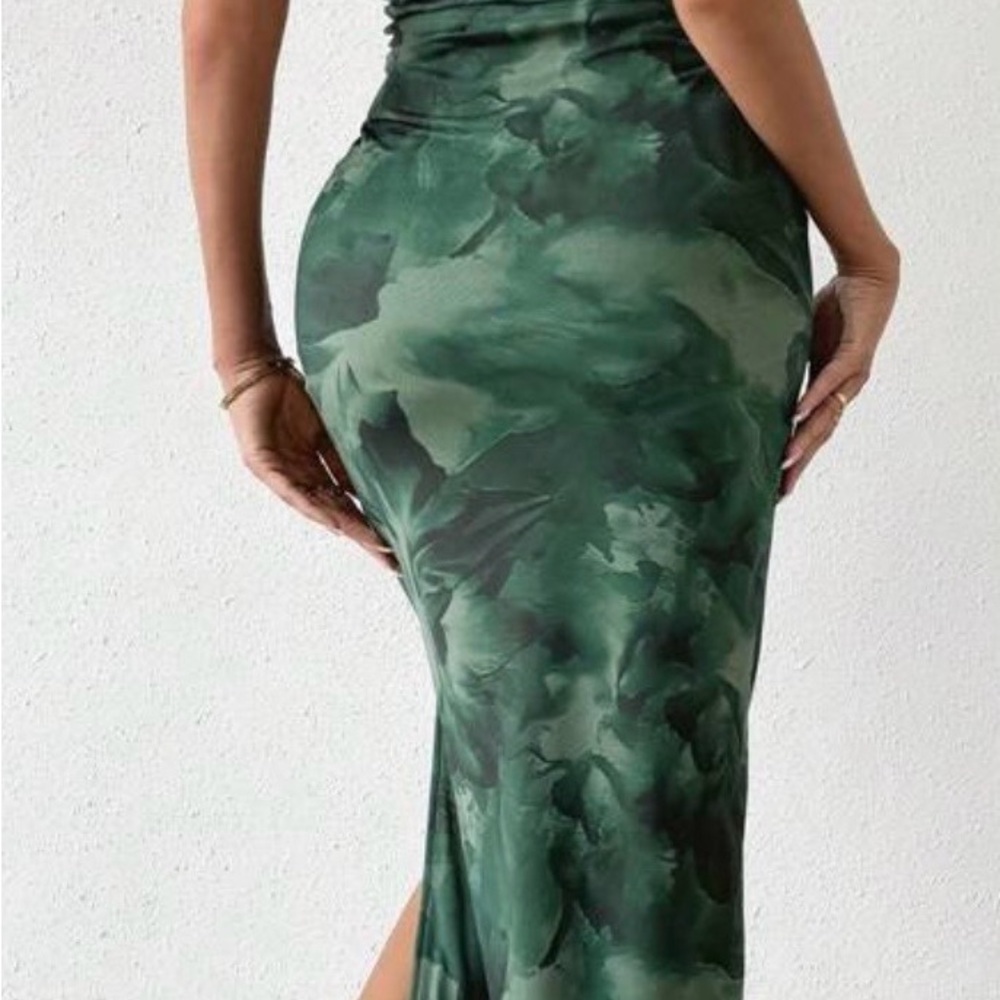 Tie-Dye Split-Thigh Tube Bodycon Dress - Picture 4 of 4